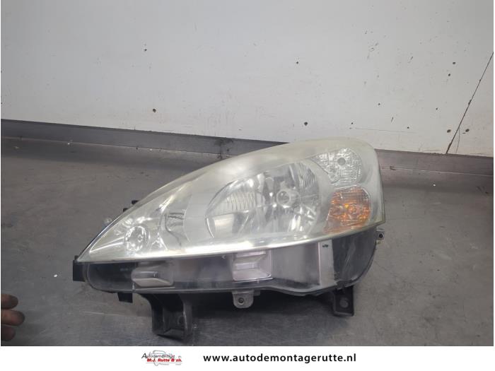 Gebruikte Koplamp links Peugeot Partner O204460