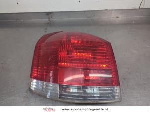 O204461 Gebruikte achterlicht links Opel Signum