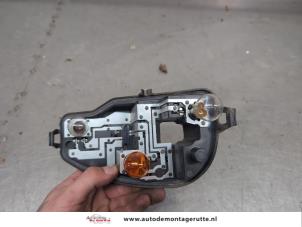O204480 Gebruikte fitting achterlicht rechts Renault Twingo