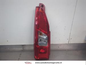 O204485 Gebruikte achterlicht links Peugeot Partner