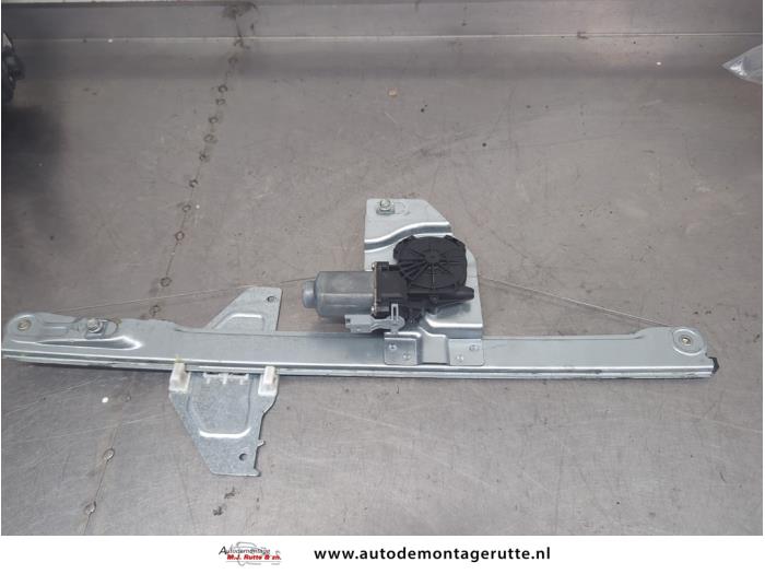 Gebruikte Ruitmechaniek 4Deurs rechts-voor Peugeot Partner O204496