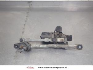 O204516 Gebruikte ruitenwismotor+mechaniek Peugeot 107