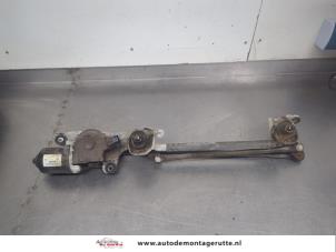 O204534 Gebruikte ruitenwismotor+mechaniek Mitsubishi Colt