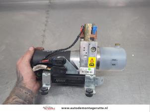 O204552 Gebruikte cabriodak motor Renault Megane