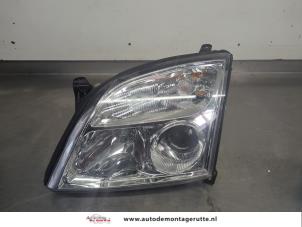 O204555 Gebruikte koplamp links Opel Signum