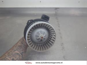 O204557 Gebruikte kachel ventilatiemotor Suzuki Alto