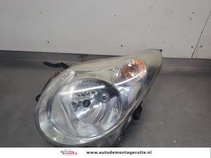 O204570 Gebruikte linker koplamp Suzuki Alto