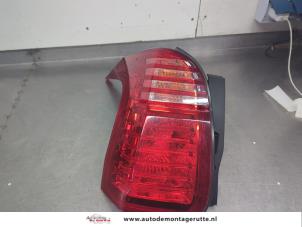 O204586 Gebruikte achterlicht links Peugeot 5008
