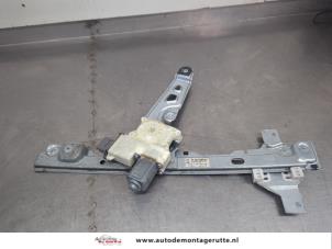 O204593 Gebruikte ruitmechaniek 4deurs links-voor Peugeot 5008