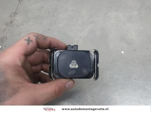 O204597 Gebruikte sensor regen Peugeot 5008