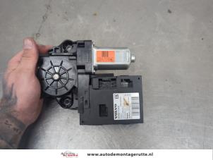 O204612 Gebruikte motor electrisch raam Volvo V50