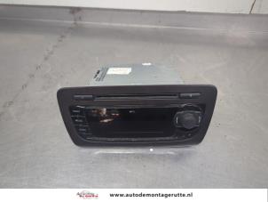 O204616 Gebruikte radio cd speler Seat Ibiza