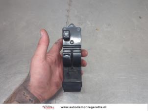O204619 Gebruikte schakelblok ruiten Mitsubishi Colt