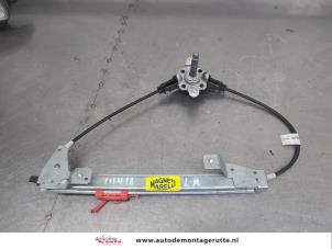 O204641 Gebruikte ruitmechaniek 4deurs links-achter Fiat Punto Grande