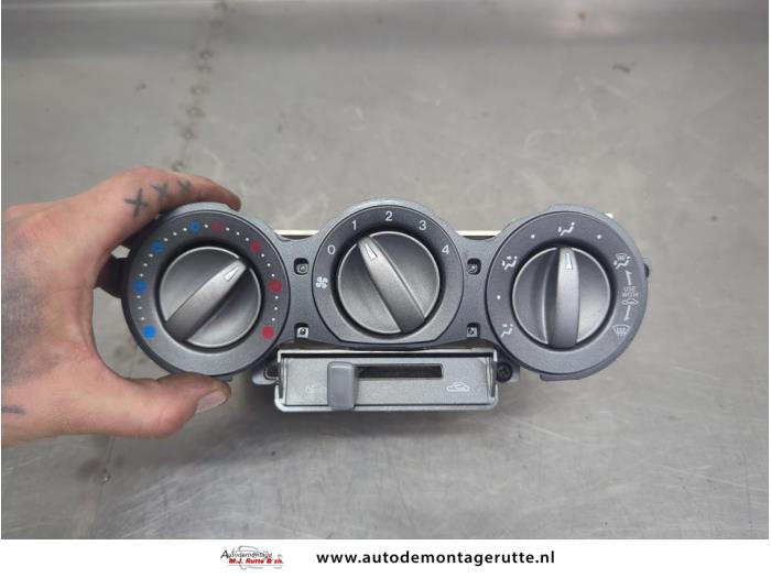 Gebruikte Chaufage Bedieningspaneel Mazda 2 O204647