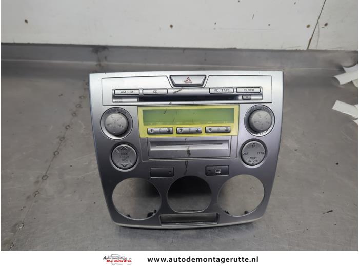 Gebruikte Radio Mazda 2 O204648