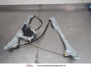 O204703 Gebruikte ruitmechaniek 4deurs links-voor Renault Clio