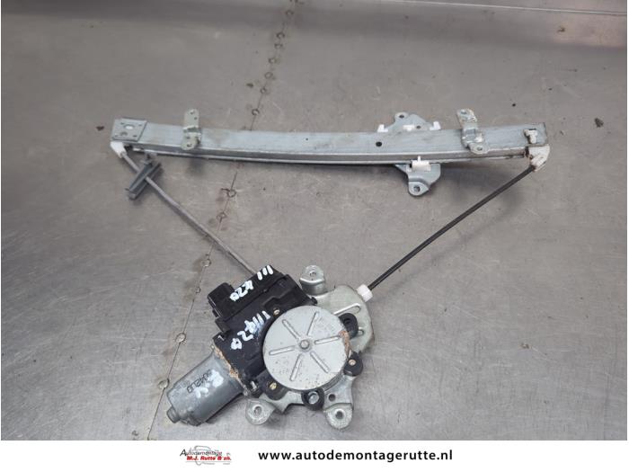 Gebruikte Raammechaniek 4Deurs rechts-voor Mitsubishi Outlander O204705