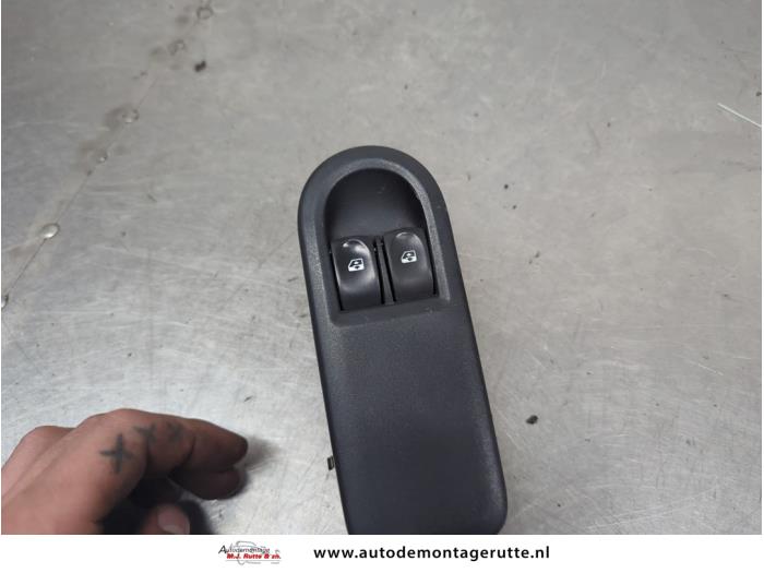 Gebruikte Combischakelaar ramen Renault Clio O204712