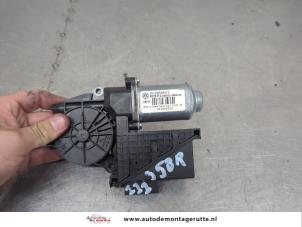 O204729 Gebruikte raammotor portier Skoda Fabia