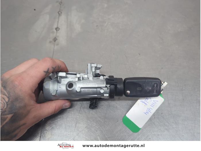 Gebruikte Kontaktslot+Sleutel Volkswagen Golf O204766
