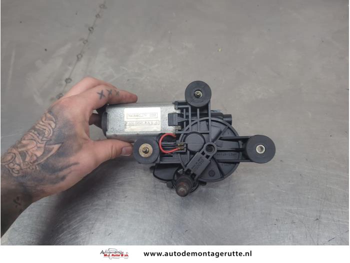 Gebruikte Ruitenwissermotor achter Alfa Romeo 159 O204774