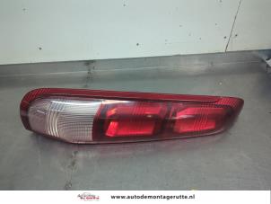O204786 Gebruikte achterlicht links Nissan X-Trail