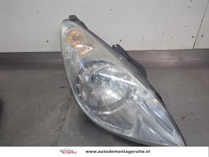 O204805 Gebruikte rechter koplamp Hyundai I20