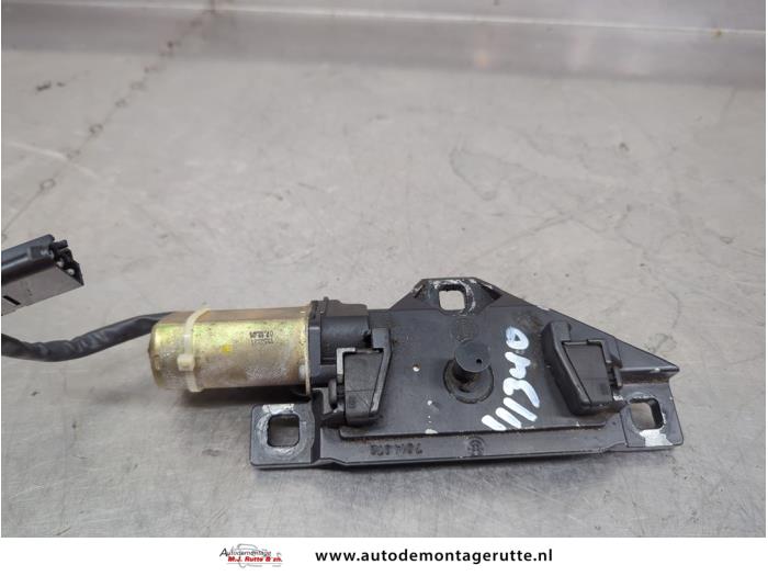 Gebruikte Ruitenwissermotor achter BMW 7-Serie O204834