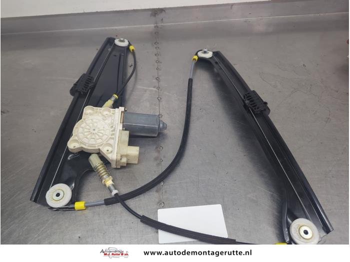 Gebruikte Ruitmechaniek 4Deurs rechts-voor BMW 7-Serie O204860
