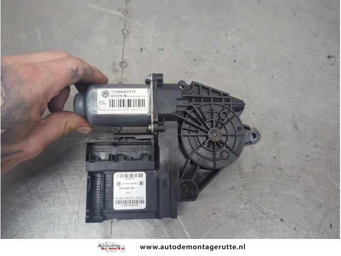 Gebruikte Raammotor Portier Volkswagen Caddy O204932