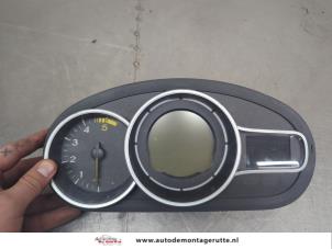 O204936 Gebruikte tellerklok Renault Megane