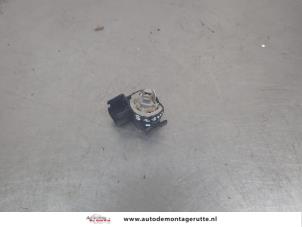 O204971 Gebruikte kontactslot schakelaar Opel Agila
