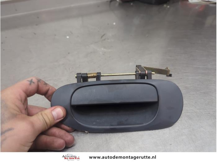 Gebruikte Deurgreep 4Deurs links-achter Mitsubishi Space Star O204980