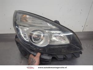 O204988 Gebruikte koplamp rechts Renault Megane Scenic