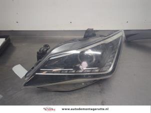 O205031 Gebruikte linker koplamp Seat Ibiza