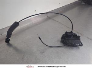 O205069 Gebruikte slotmechaniek portier 2deurs links Renault Megane