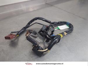 O205083 Gebruikte sleutel+contactslot Honda Logo