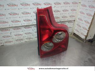 O205098 Gebruikte achterlicht rechts Volvo XC90