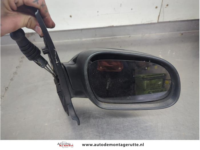 Gebruikte Buitenspiegel rechts Volkswagen Fox O205111
