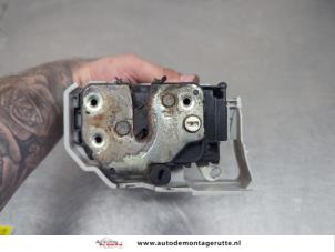 O205113 Gebruikte deurslot mechaniek 4deurs links-achter Fiat Bravo
