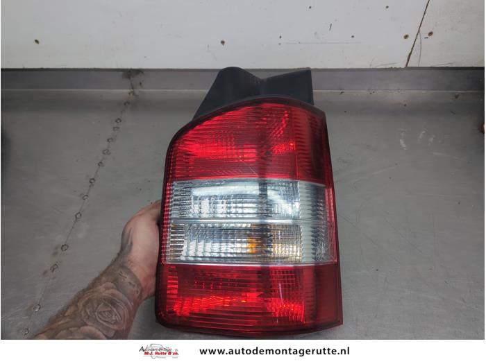 Gebruikte Achterlicht rechts Volkswagen Transporter O205121