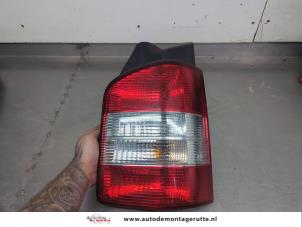 O205121 Gebruikte achterlicht rechts Volkswagen Transporter