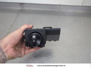 O205126 Gebruikte schakelaar licht Mercedes SLK