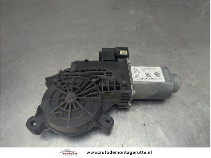 Gebruikte Portierruitmotor Volkswagen Transporter O205148
