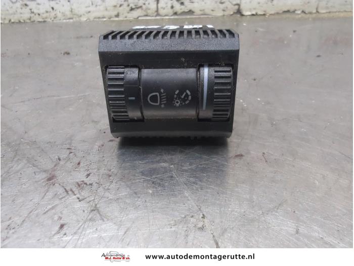 Gebruikte Schakelaar Koplamp Ihv Volkswagen Transporter O205154