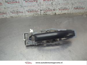 O205156 Gebruikte portiergreep 2deurs links Volkswagen Transporter