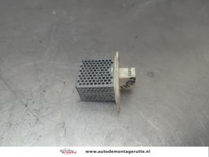 O205165 Gebruikte kachel weerstand Opel Agila