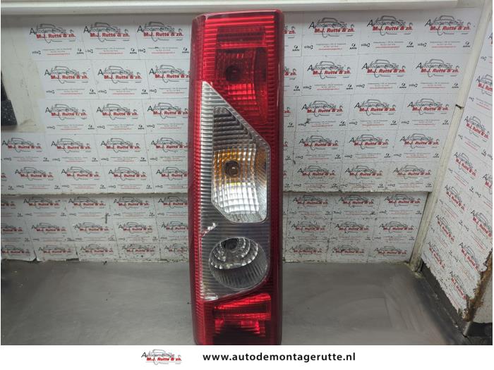 Gebruikte Achterlicht links Citroen Jumpy O205176