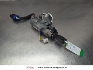 O205180 Gebruikte kontaktslot+sleutel Kia Ceed